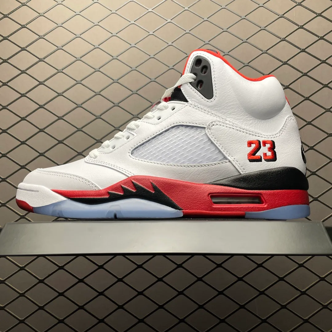Air Jordan 5 Retro 'Fire Red Black Tongue' 2025 - Image 2
